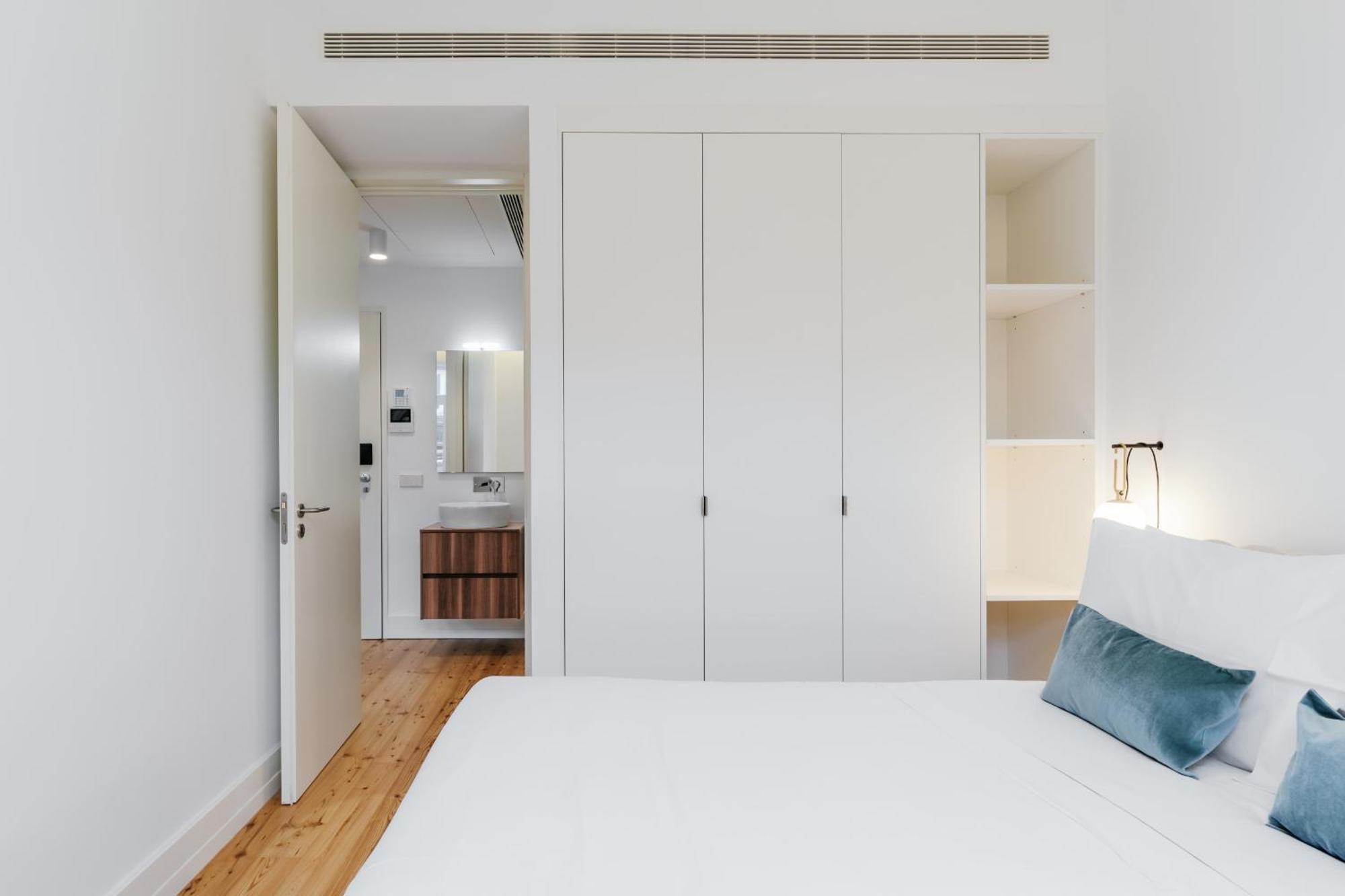 Feel Porto Clerigos Charm Flats Apartment Room photo