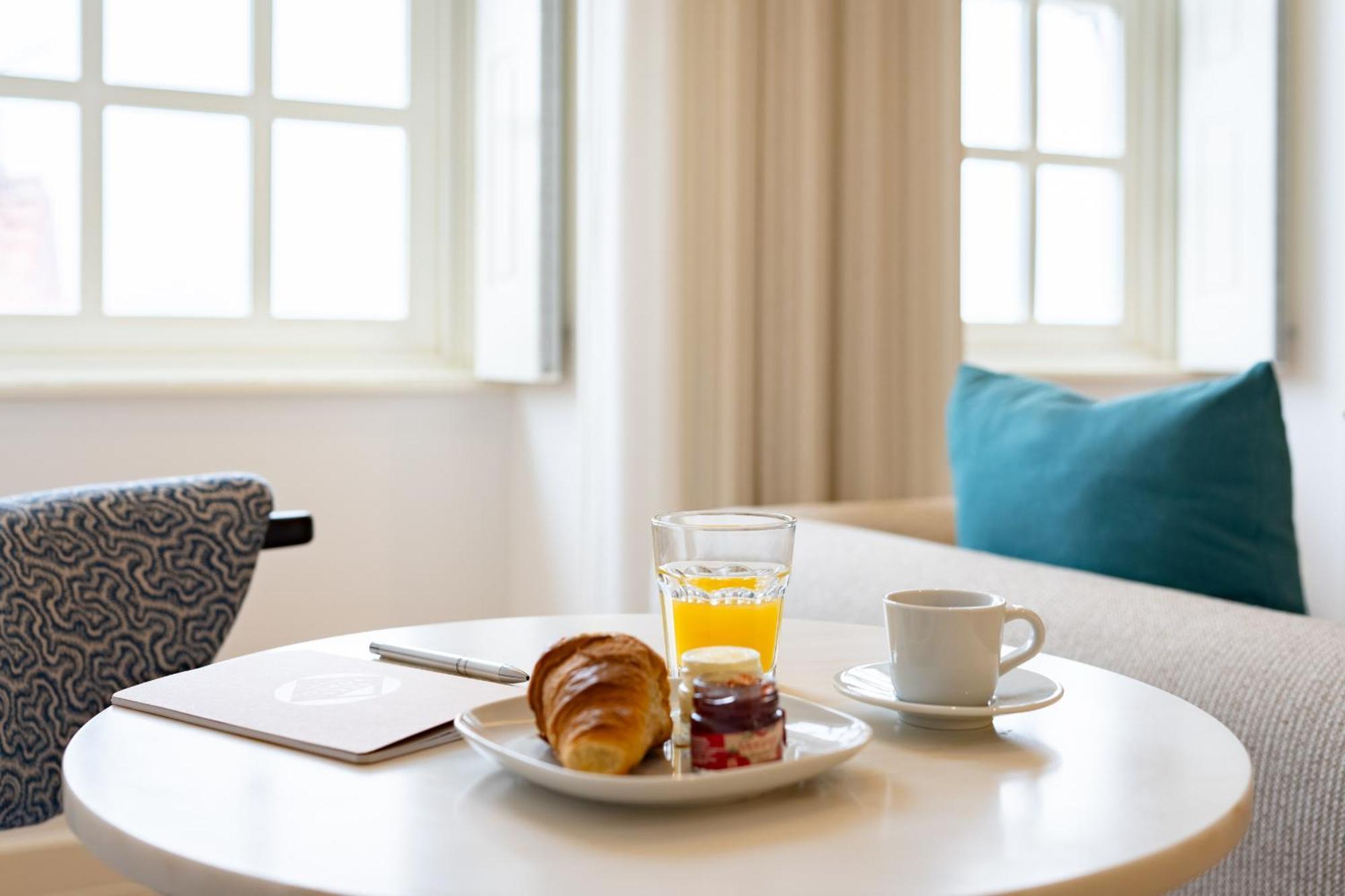 Feel Porto Clerigos Charm Flats Apartment Room photo