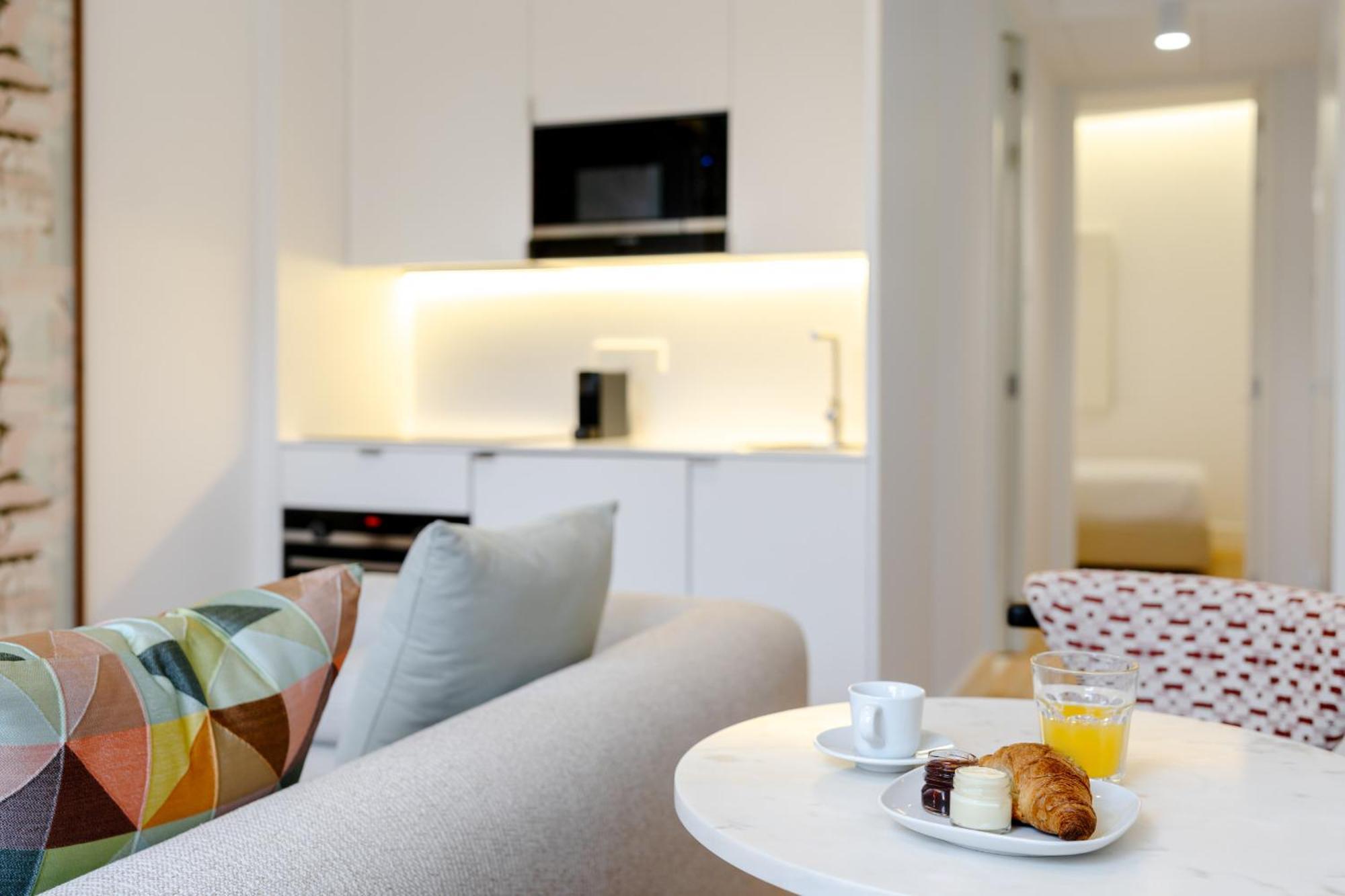 Feel Porto Clerigos Charm Flats Apartment Exterior photo