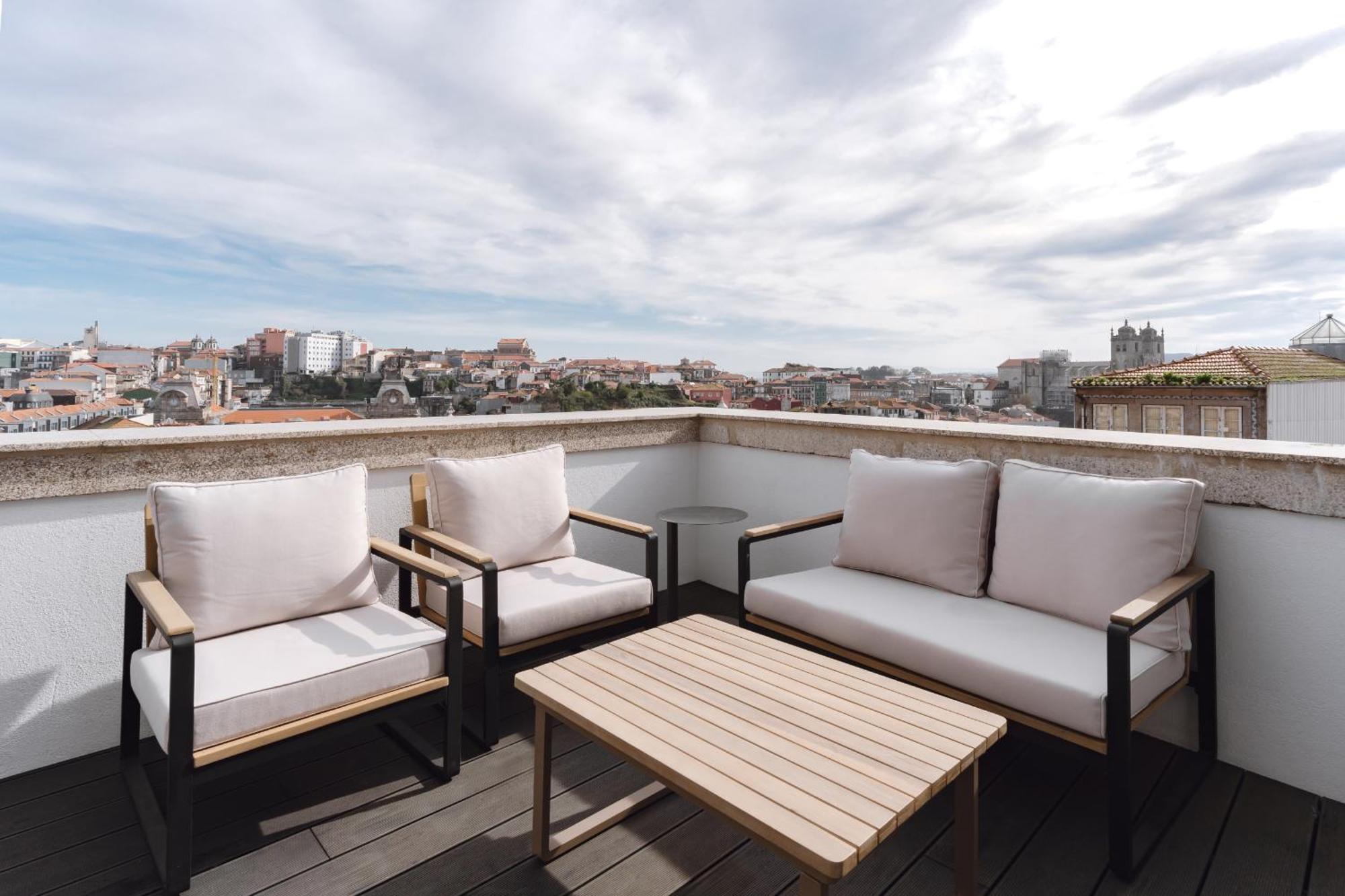 Feel Porto Clerigos Charm Flats Apartment Exterior photo